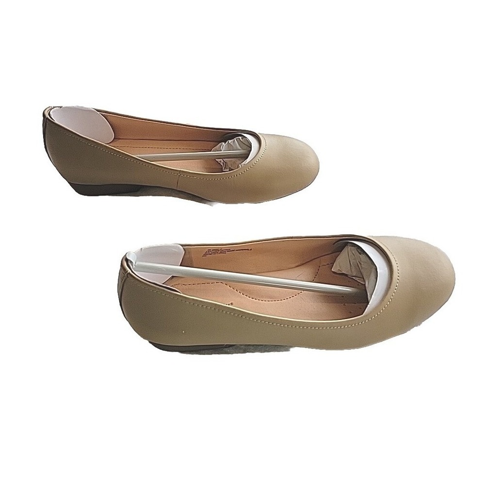 Comfortview Womens Tan Faux Leather Round Toe Cushioned Ballet Flats Shoes